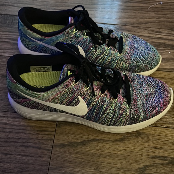 Multicoloured Nike Lunarepic Flyknit - Picture 2 of 4